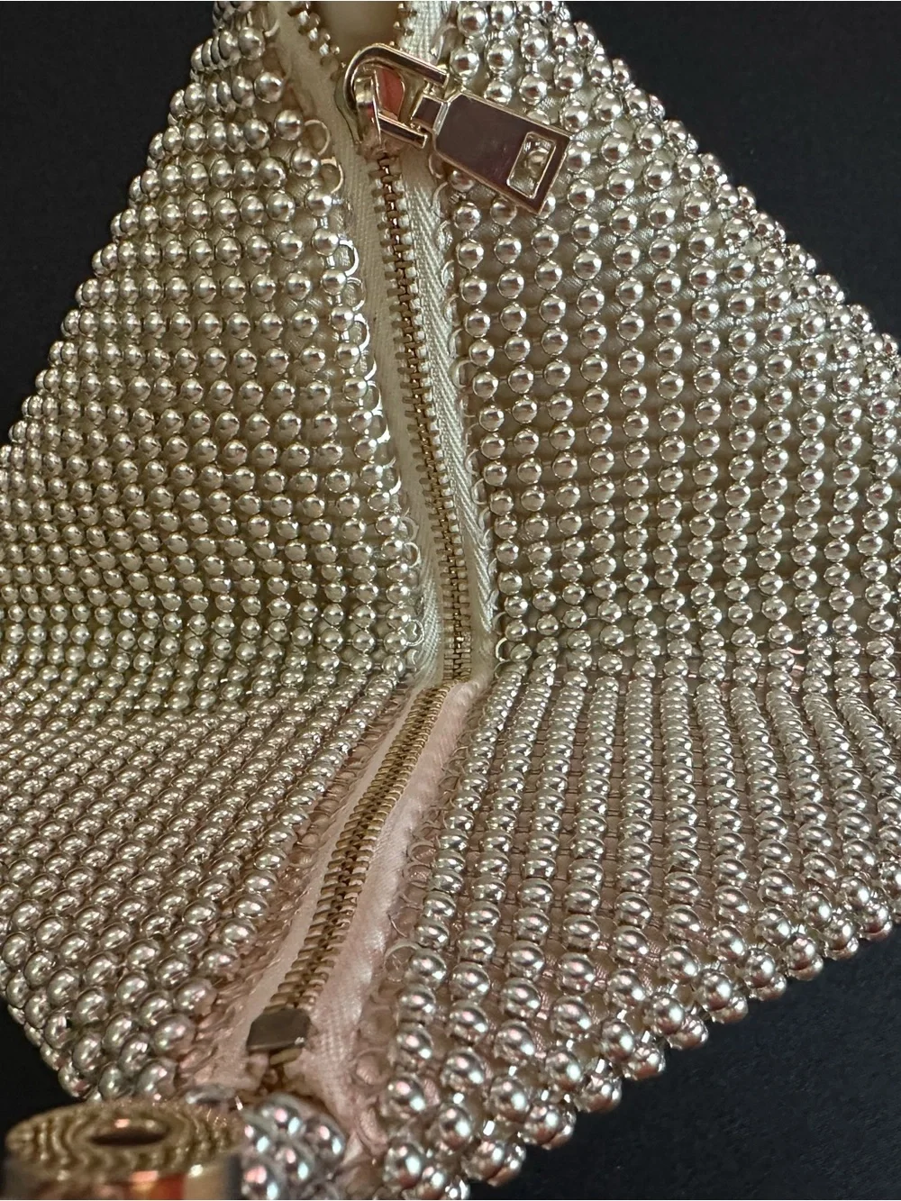 N/A shimmering silver